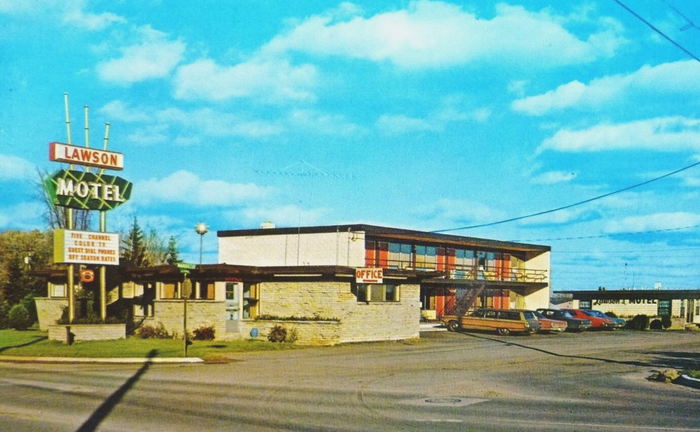 The Guest House (Lawson Motel) - Vintage Postcard